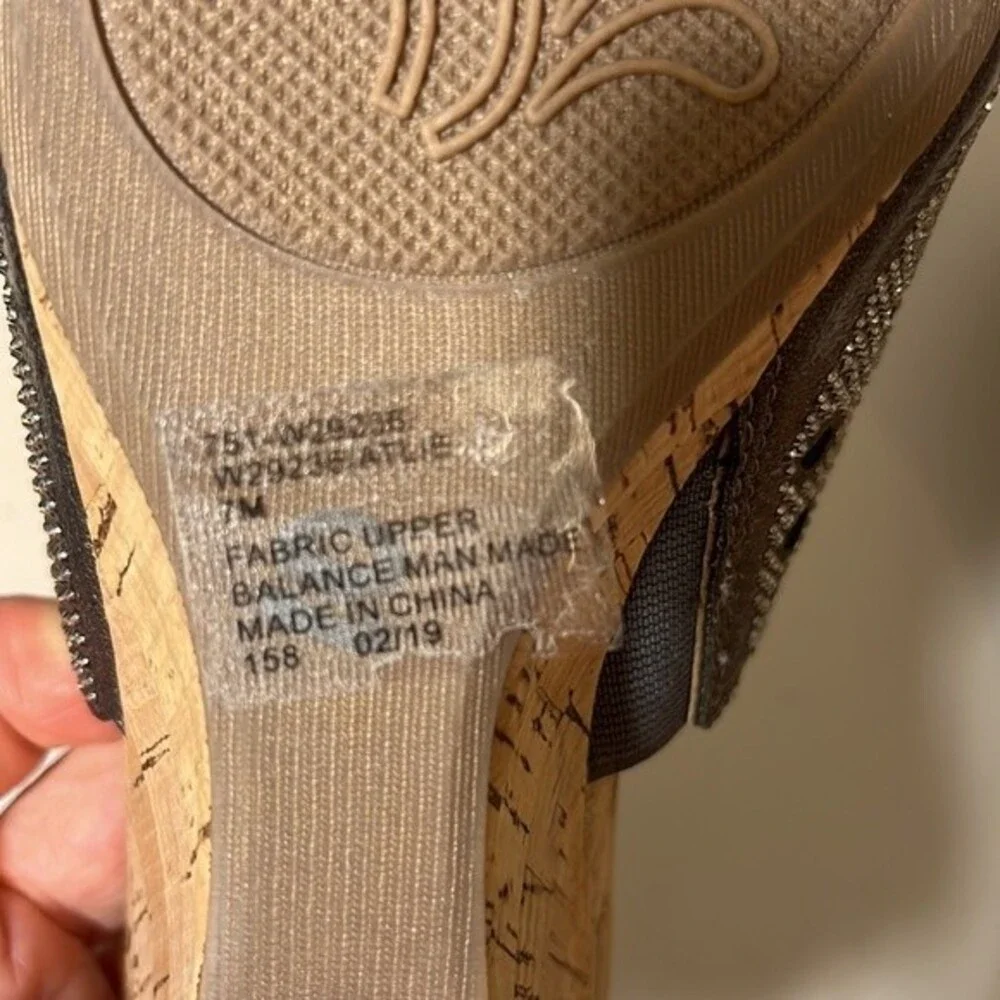 White Mountain Atlie Open Toe Cork Heel Wedge Metallic Brown 7M NEW WITHOUT BOX